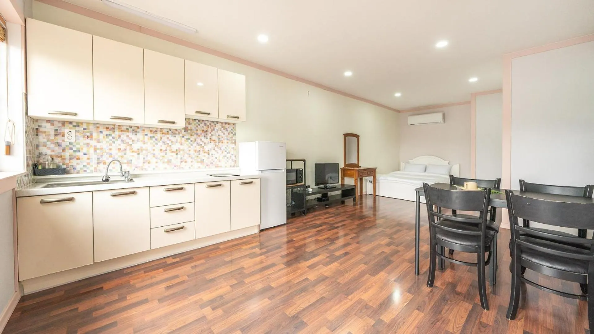 Holiday home Seokmodo Supsokbadapunggyeong Pension Incheon