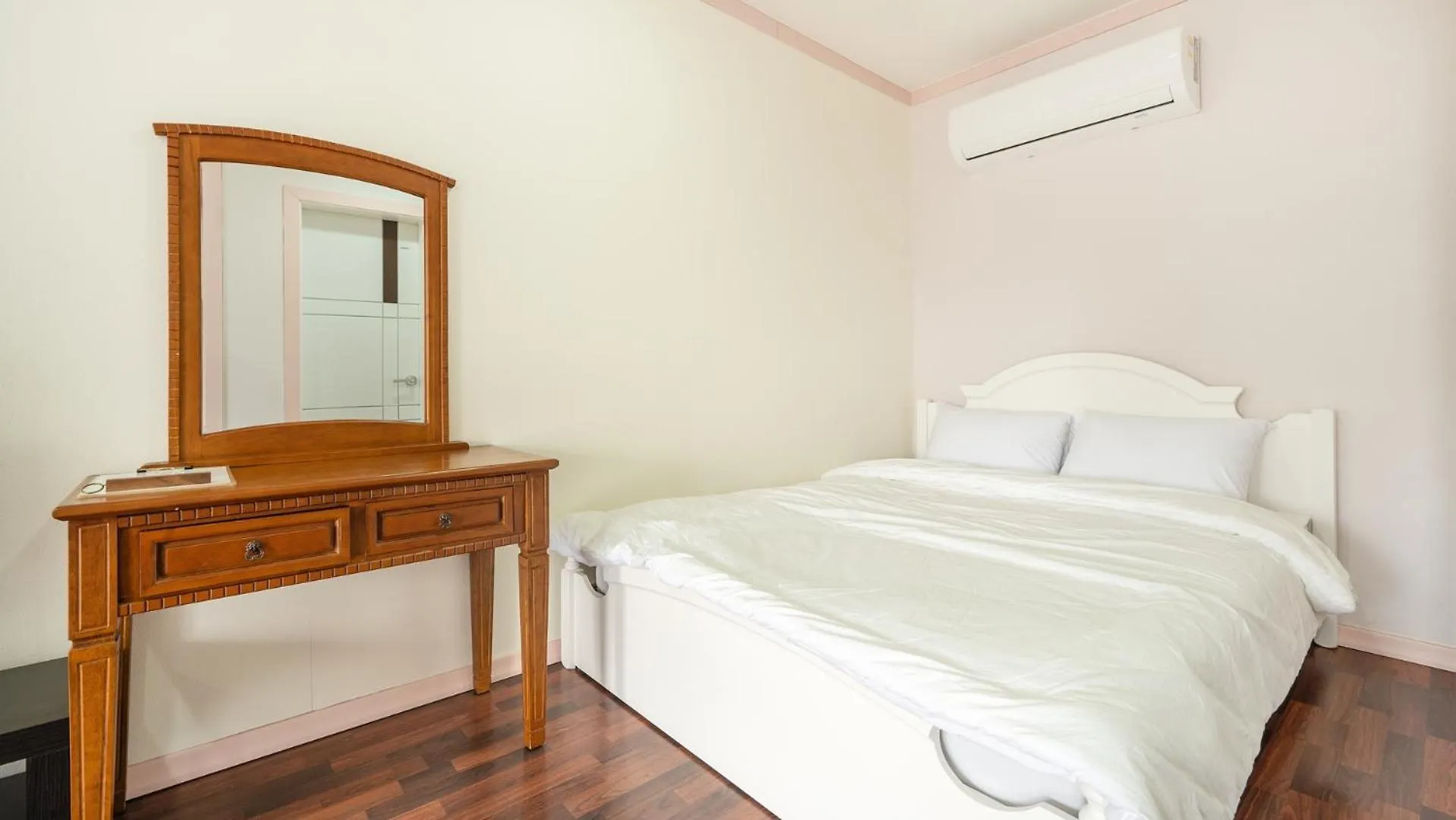 Holiday home Seokmodo Supsokbadapunggyeong Pension Incheon